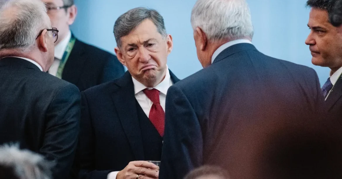 A kormány érvényteleníti és felbontja a 35 évre szóló autópálya-koncessziót