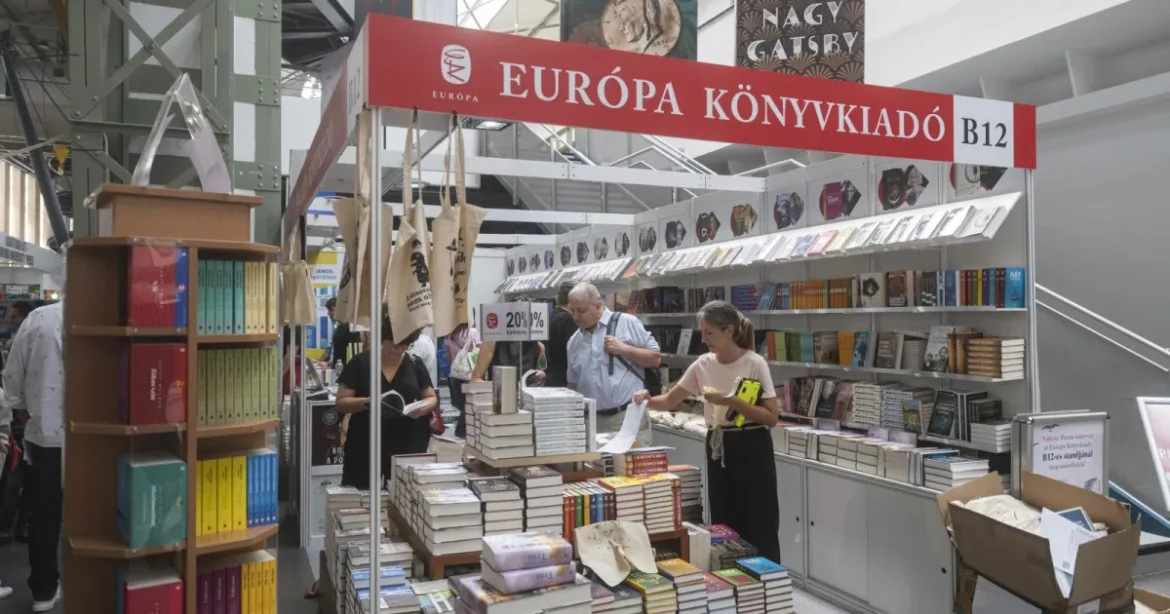 Élet.történet, világ Orbán után, Fedél Nélkül-találkozó a könyvfesztiválon