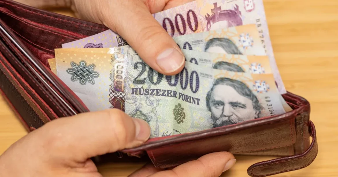 Lassult a béremelkedés, de a reálkeresetek így is sokat nőttek