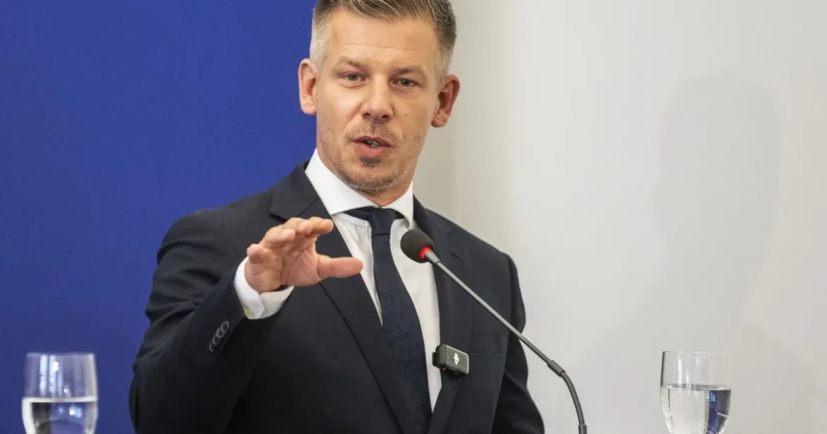 Magyar Péter sem ment el szó nélkül Mészáros Lőrinc beszéde mellett