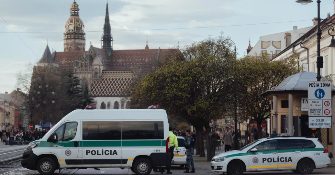 Nyolcadikos késelte halálra tanárnőjét egy általános iskolában