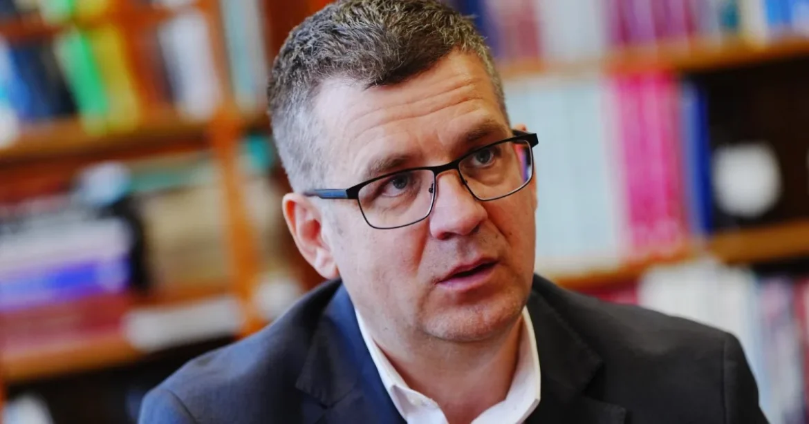 Őrizetbe vették Seszták Miklós volt minisztert