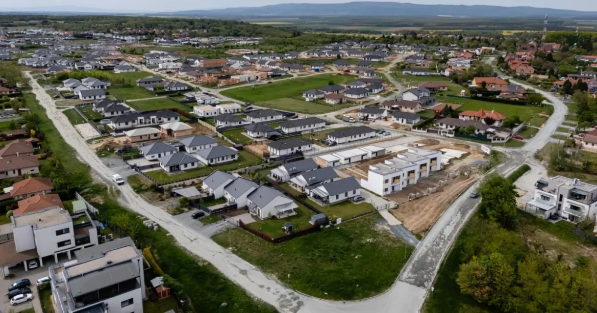 Szabálytalan munkavégzés az Oladi Plató azbeszttel szennyezett útjain