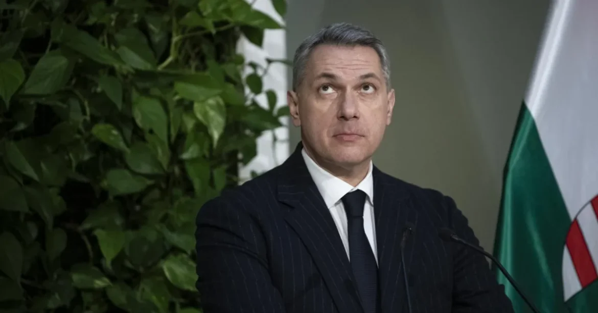 Vitézy: Lázár nem olvasta az e-maileket, Orbántól „őszinte hívek” búcsúztak