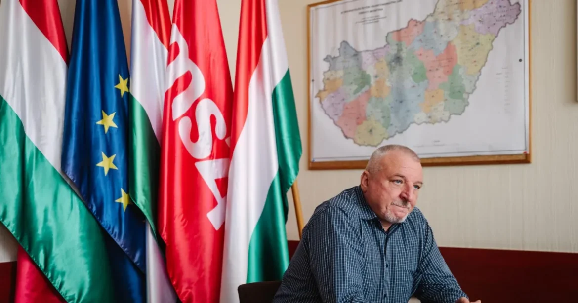Komjáthi Imre marad az MSZP elnöki székében