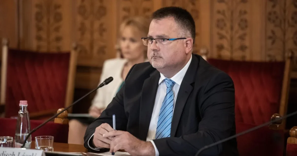 Windisch László levélben fordul Baka Andráshoz Magyar Péter ÁSZ-támadásai miatt